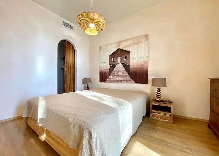 Marinella Semesterbostad